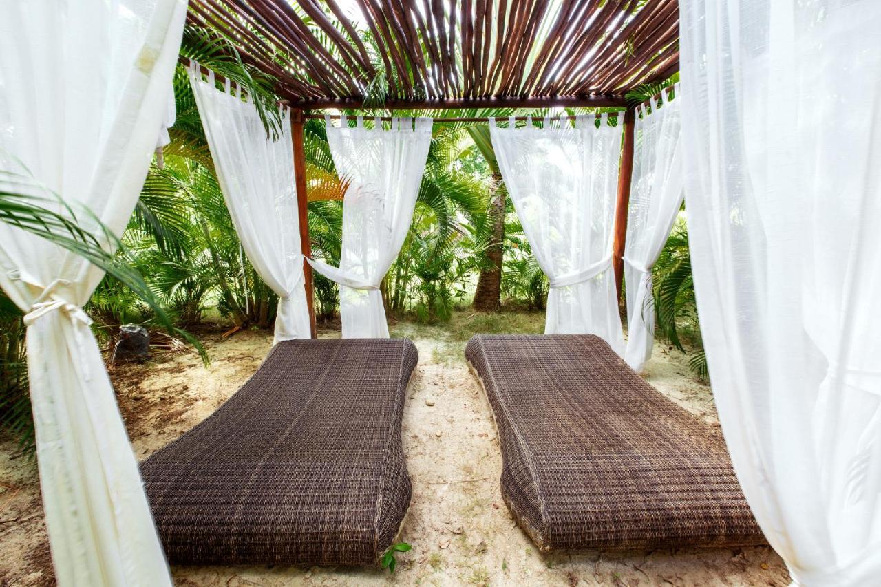 Aventura Village Los Corales Beach And Spa Punta Cana Kültér fotó
